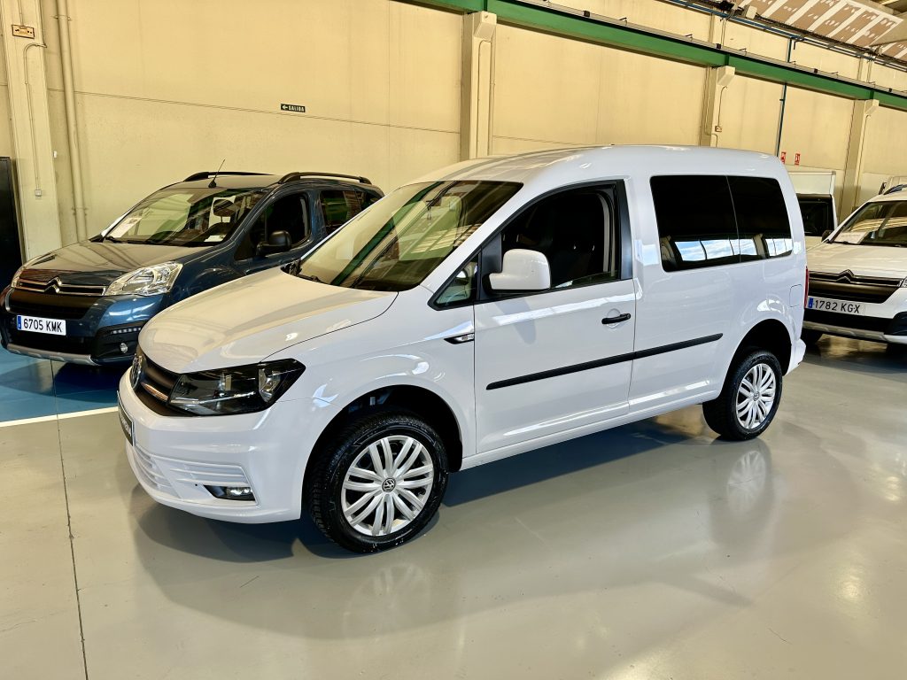 VOLKSWAGEN CADDY 2.0TDI BMT 122CV KOMBI 5 PL. TRENDLINE HIMALAYA 4MOTION 6 VEL + EXTRAS / BLANCO CANDY - foto 2