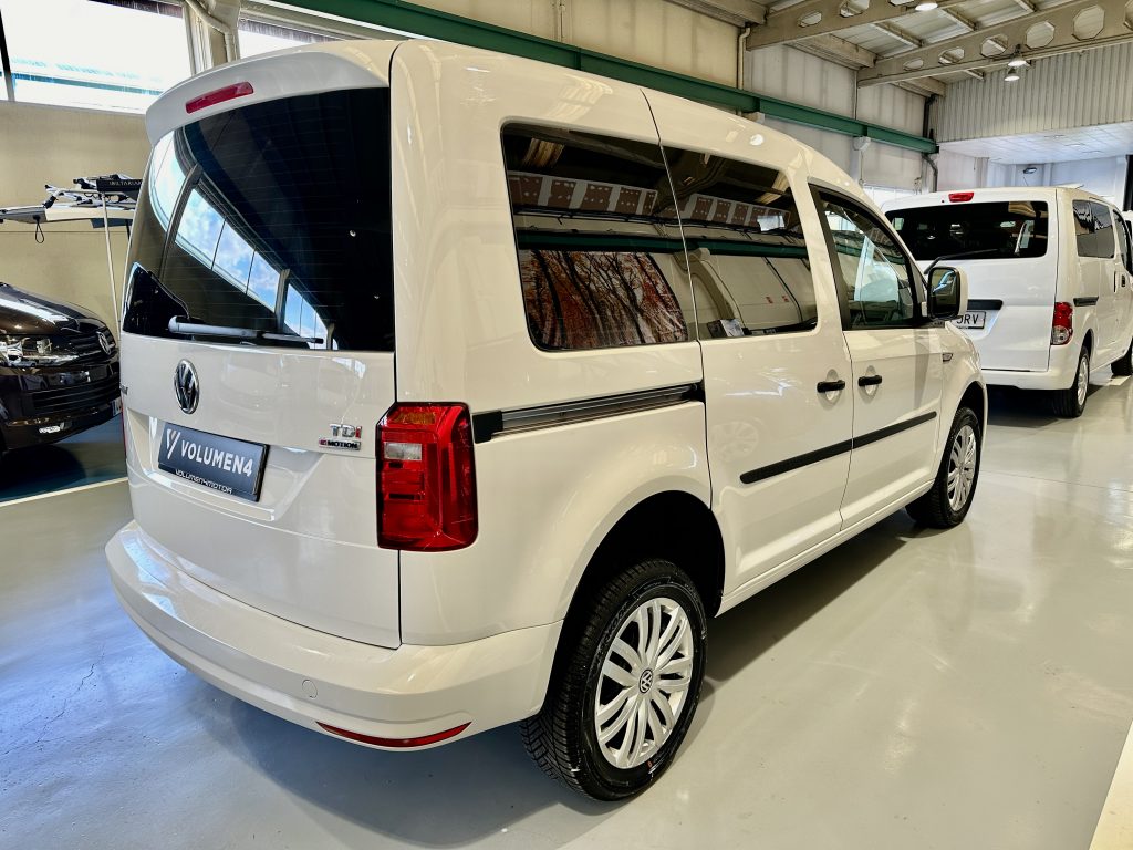 VOLKSWAGEN CADDY 2.0TDI BMT 122CV KOMBI 5 PL. TRENDLINE HIMALAYA 4MOTION 6 VEL + EXTRAS / BLANCO CANDY - foto 5