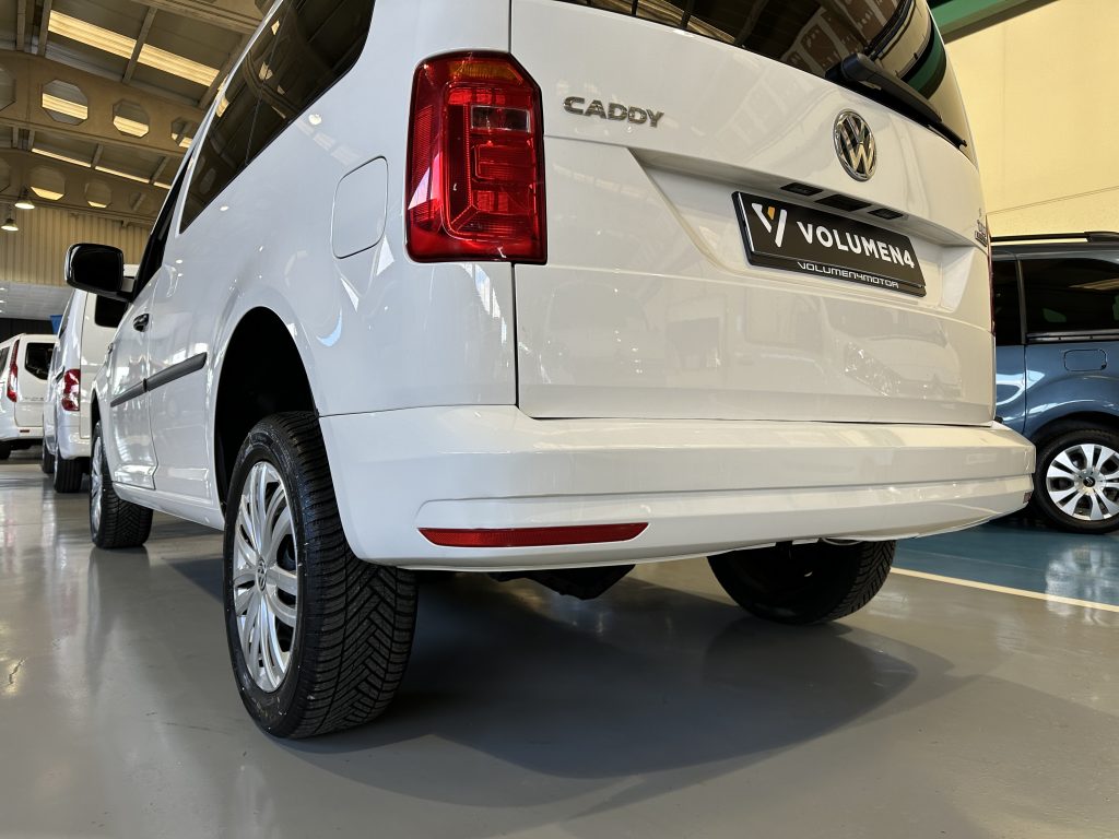 VOLKSWAGEN CADDY 2.0TDI BMT 122CV KOMBI 5 PL. TRENDLINE HIMALAYA 4MOTION 6 VEL + EXTRAS / BLANCO CANDY - foto 14