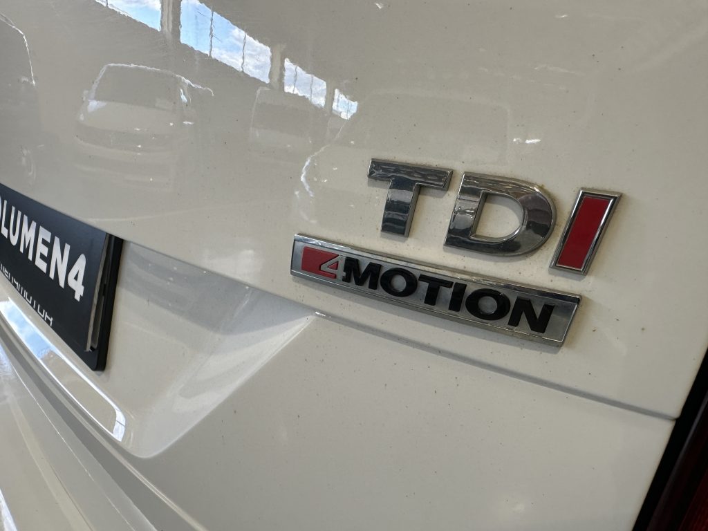 VOLKSWAGEN CADDY 2.0TDI BMT 122CV KOMBI 5 PL. TRENDLINE HIMALAYA 4MOTION 6 VEL + EXTRAS / BLANCO CANDY - foto 16