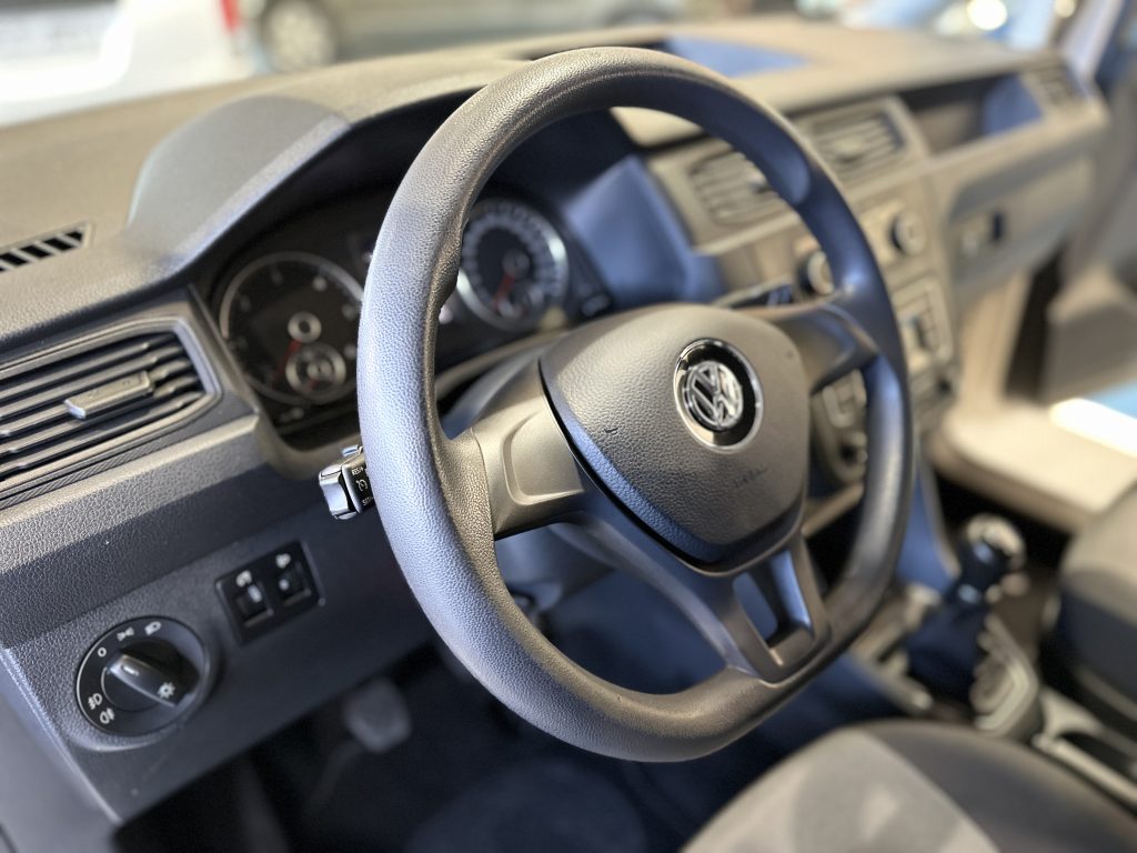VOLKSWAGEN CADDY 2.0TDI BMT 122CV KOMBI 5 PL. TRENDLINE HIMALAYA 4MOTION 6 VEL + EXTRAS / BLANCO CANDY - foto 24