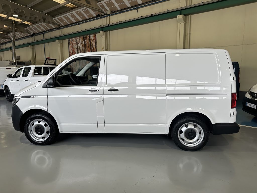 VW TRANSPORTER T6.1 2.0TDI BMT 150CV 4MOTION M6 FURGON CORTO TN / BLANCO CANDY - foto 4