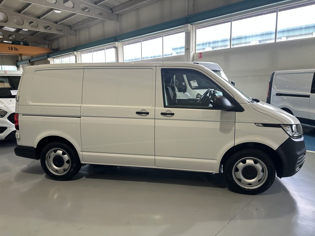VW TRANSPORTER T6.1 2.0TDI BMT 150CV 4MOTION M6 FURGON CORTO TN / BLANCO CANDY - foto 7