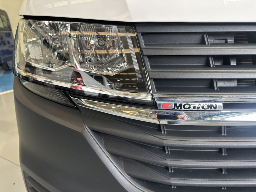 VW TRANSPORTER T6.1 2.0TDI BMT 150CV 4MOTION M6 FURGON CORTO TN / BLANCO CANDY - foto 8