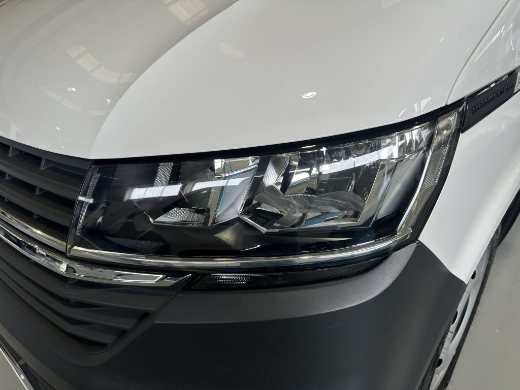 VW TRANSPORTER T6.1 2.0TDI BMT 150CV 4MOTION M6 FURGON CORTO TN / BLANCO CANDY - foto 9