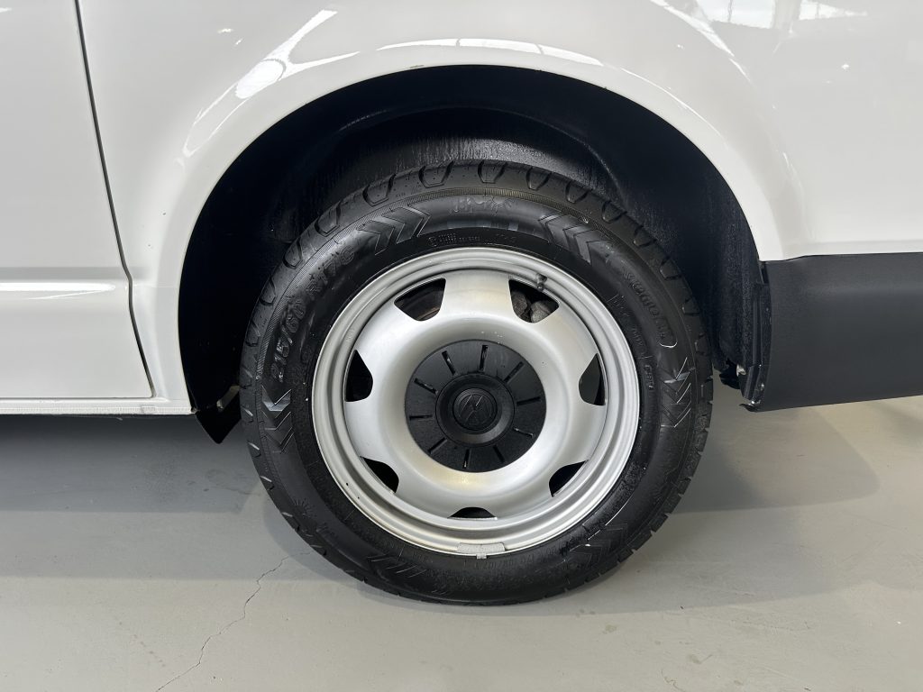 VW TRANSPORTER T6.1 2.0TDI BMT 150CV 4MOTION M6 FURGON CORTO TN / BLANCO CANDY - foto 11