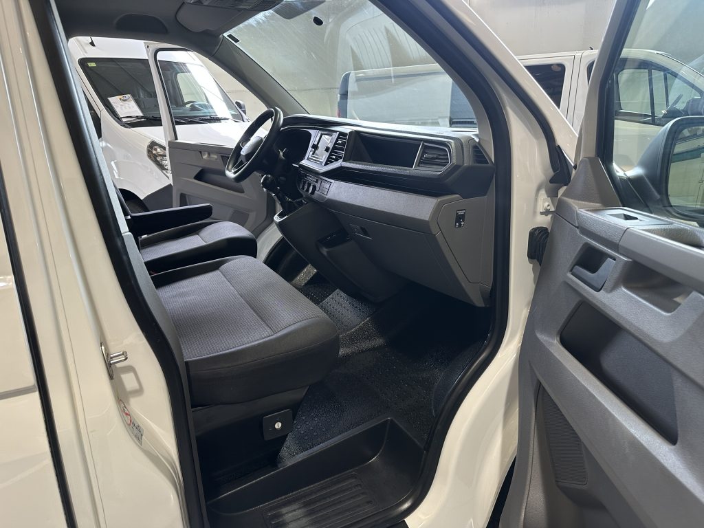 VW TRANSPORTER T6.1 2.0TDI BMT 150CV 4MOTION M6 FURGON CORTO TN / BLANCO CANDY - foto 20