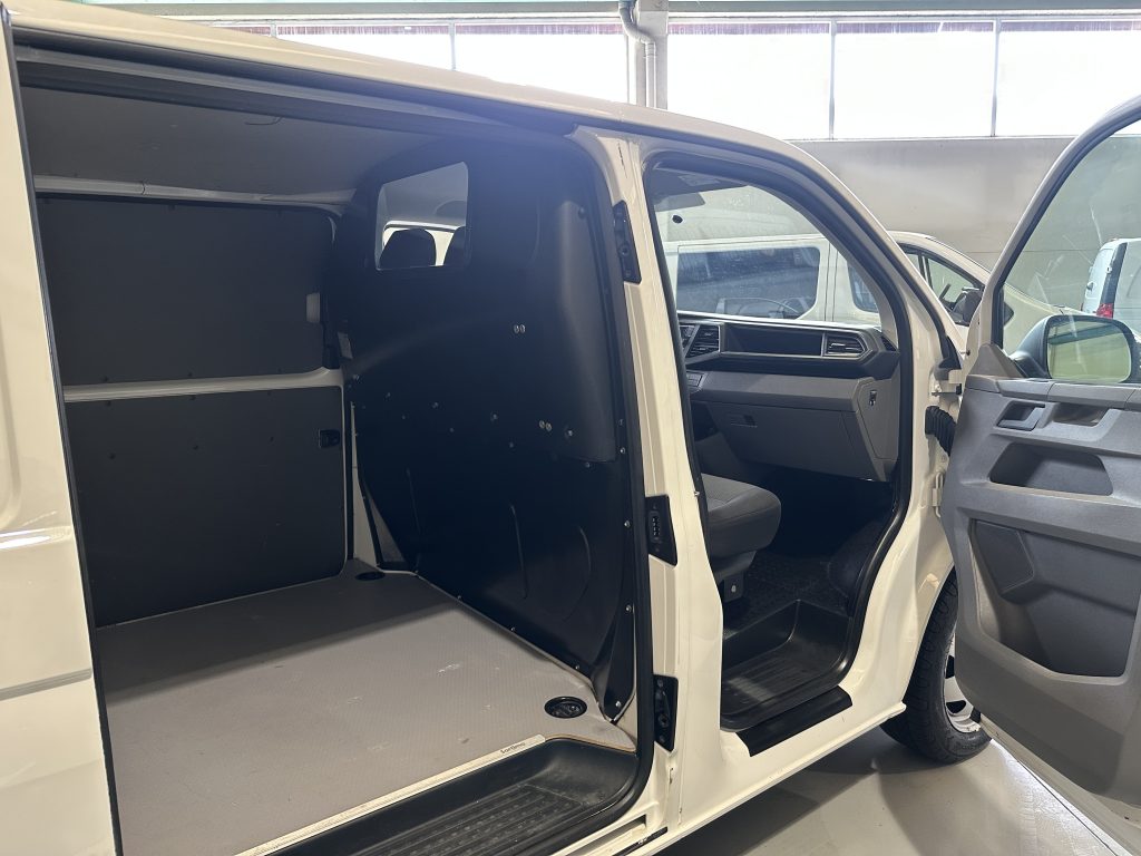 VW TRANSPORTER T6.1 2.0TDI BMT 150CV 4MOTION M6 FURGON CORTO TN / BLANCO CANDY - foto 25