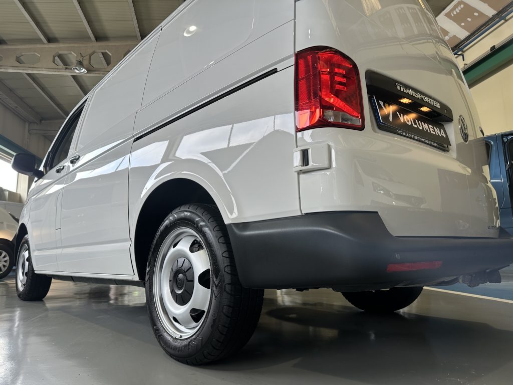 VW TRANSPORTER T6.1 2.0TDI BMT 150CV 4MOTION M6 FURGON CORTO TN / BLANCO CANDY - foto 36