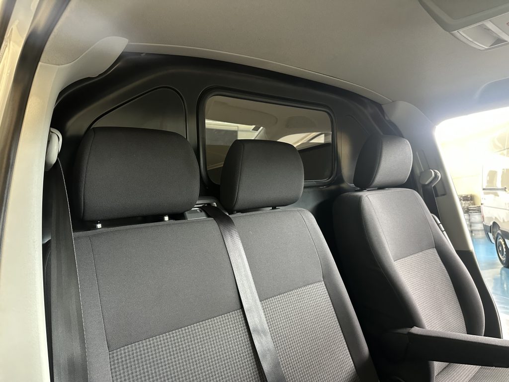 VW TRANSPORTER T6.1 2.0TDI BMT 150CV 4MOTION M6 FURGON CORTO TN / BLANCO CANDY - foto 38