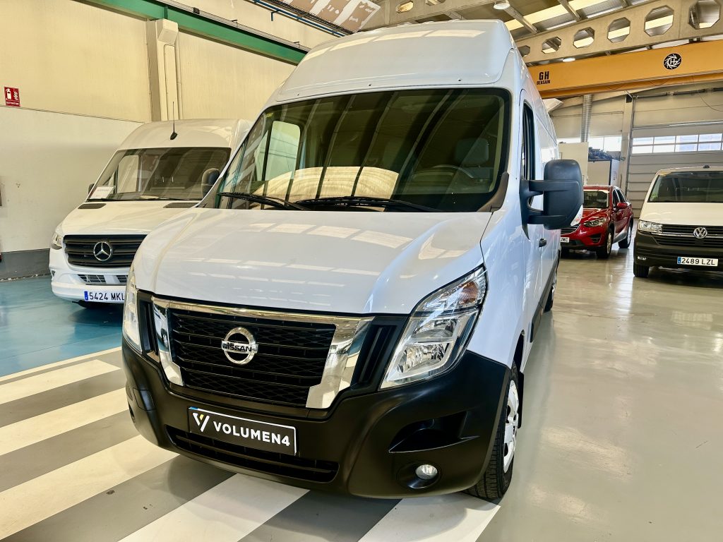 NISSAN NV400 2.3BLUEDCI 150CV FG L3H3 14.8m3 FWD CONFORT PLUS + EXTRAS / CARGA UTIL 1.400 KG - foto 2