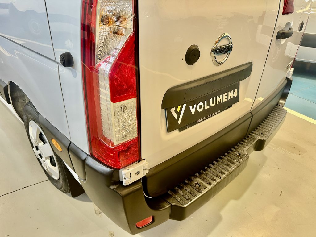 NISSAN NV400 2.3BLUEDCI 150CV FG L3H3 14.8m3 FWD CONFORT PLUS + EXTRAS / CARGA UTIL 1.400 KG - foto 10