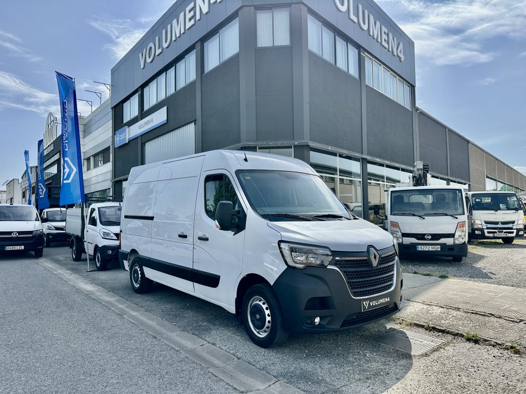 RENAULT MASTER 2.3 BLUEDCI 150CV FURGON MEDIO L2H2 10,8M CLIMA + PACK COMFORT + EXTRAS / 3.500 KG - foto 28