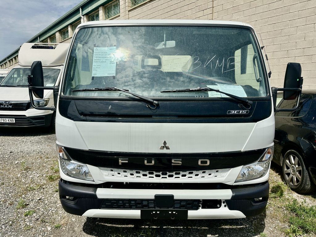 MITSUBISHI CANTER FUSO 3C15 3.0D 150CV M6 MT C/C CORTO 2.800 D. EJES / 3.500kg - foto 12