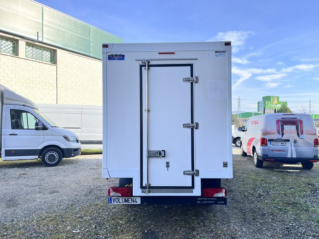 MERCEDES BENZ SPRINTER 519CDI 3.0CDI V6 190CV BlueTEC AUT C/C ISOTERMO + FRIO -20 / 5.000KG - foto 9