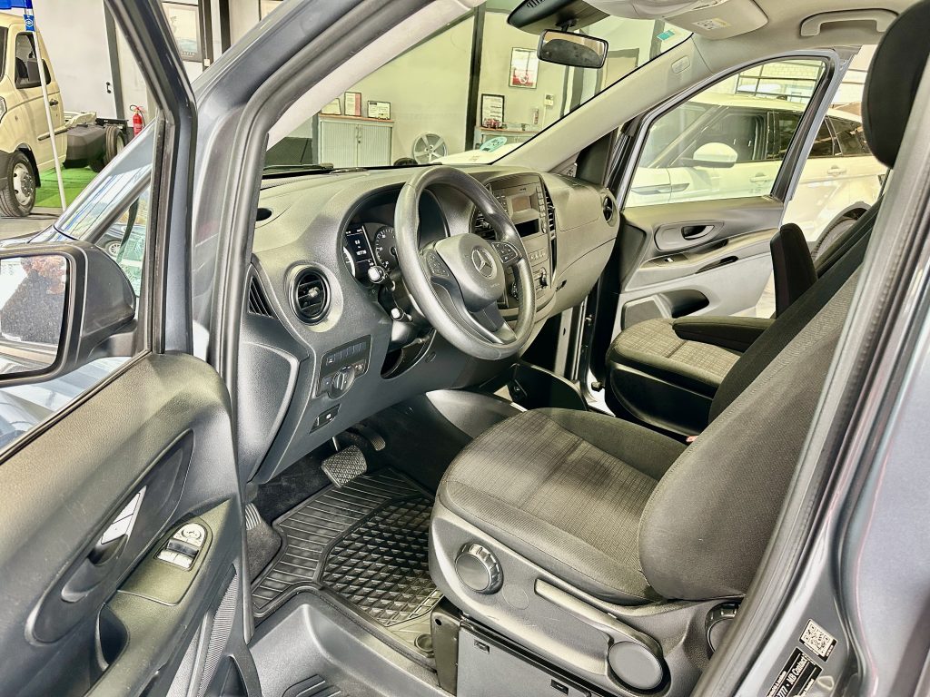 MERCEDES VITO 114CDI TOURER SELECT 7G TRONIC RWD VIVIENDA «BY TINKERVAN» FULL EQUIPE+TURISMO / GRIS PEDERNAL - foto 15