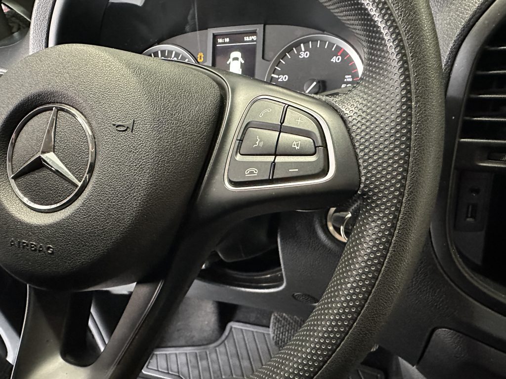MERCEDES VITO 114CDI TOURER SELECT 7G TRONIC RWD VIVIENDA «BY TINKERVAN» FULL EQUIPE+TURISMO / GRIS PEDERNAL - foto 22