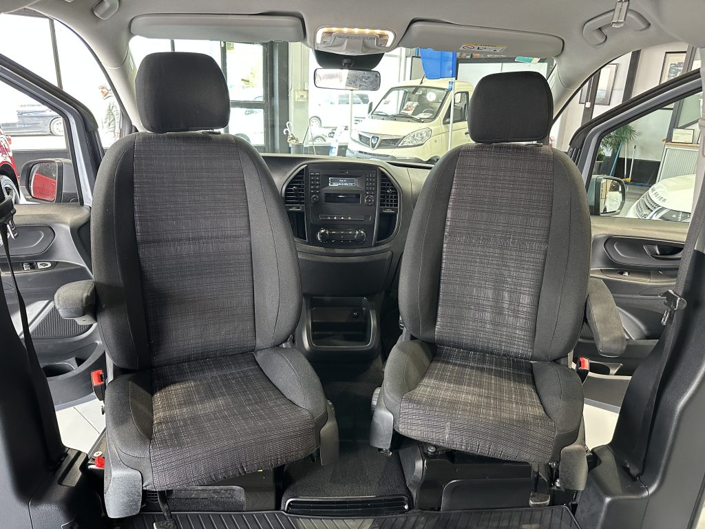 MERCEDES VITO 114CDI TOURER SELECT 7G TRONIC RWD VIVIENDA «BY TINKERVAN» FULL EQUIPE+TURISMO / GRIS PEDERNAL - foto 40