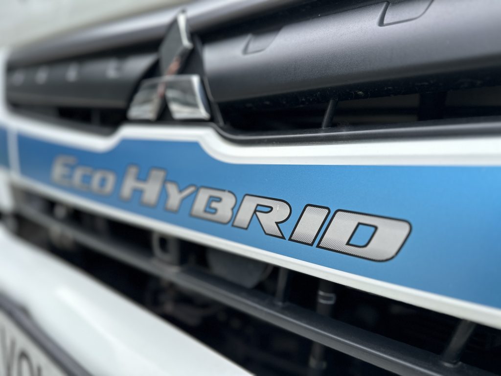 MITSUBISHI CANTER FUSO 7C15 3.0D 150CV AMT DUONIC 3.400 D. EJES EHV ECOHYBRID C/C BOTELLERO / 7.500kg - foto 10