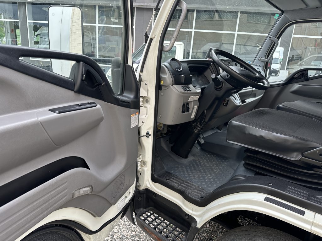 MITSUBISHI CANTER FUSO 7C15 3.0D 150CV AMT DUONIC 3.400 D. EJES EHV ECOHYBRID C/C BOTELLERO / 7.500kg - foto 20