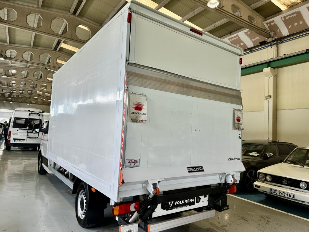 VW CRAFTER 2.0TDI BMT 140CV L4 FWD BOX 35RS C/C PAQUETERO 22M CUB 4,30 + PLATAFORMA DHOLL / CARGA UTIL 610 KG - foto 11