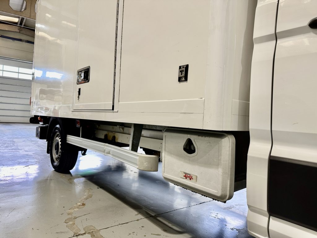 VW CRAFTER 2.0TDI BMT 140CV L4 FWD BOX 35RS C/C PAQUETERO 22M CUB 4,30 + PLATAFORMA DHOLL / CARGA UTIL 610 KG - foto 15