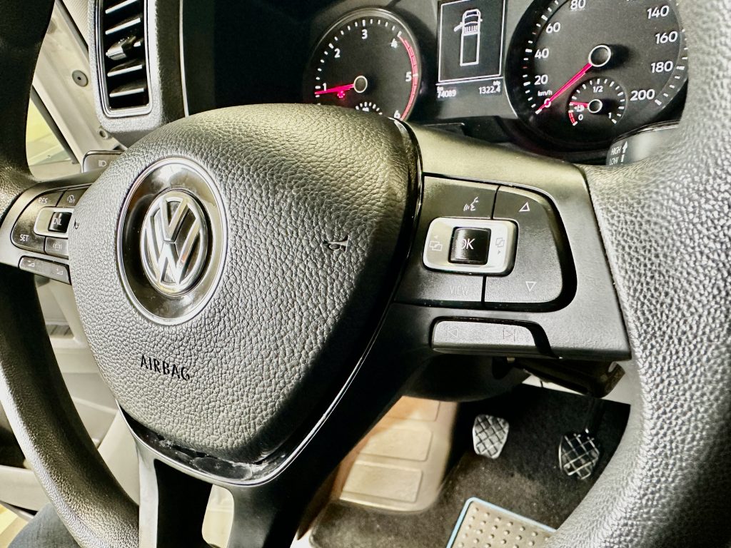 VW CRAFTER 2.0TDI BMT 140CV L4 FWD BOX 35RS C/C PAQUETERO 22M CUB 4,30 + PLATAFORMA DHOLL / CARGA UTIL 610 KG - foto 29