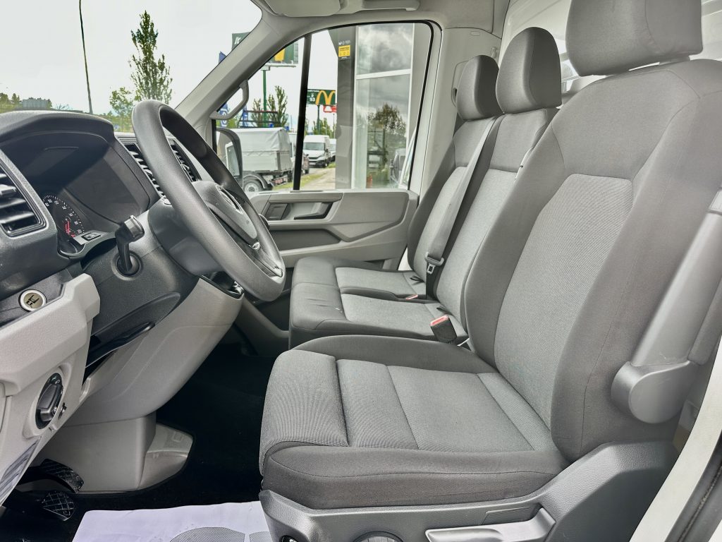 VW CRAFTER 2.0TDI BMT 140CV L4 FWD BOX 35RS C/C PAQUETERO 22M CUB 4,30 + PLATAFORMA DHOLL / CARGA UTIL 610 KG - foto 30