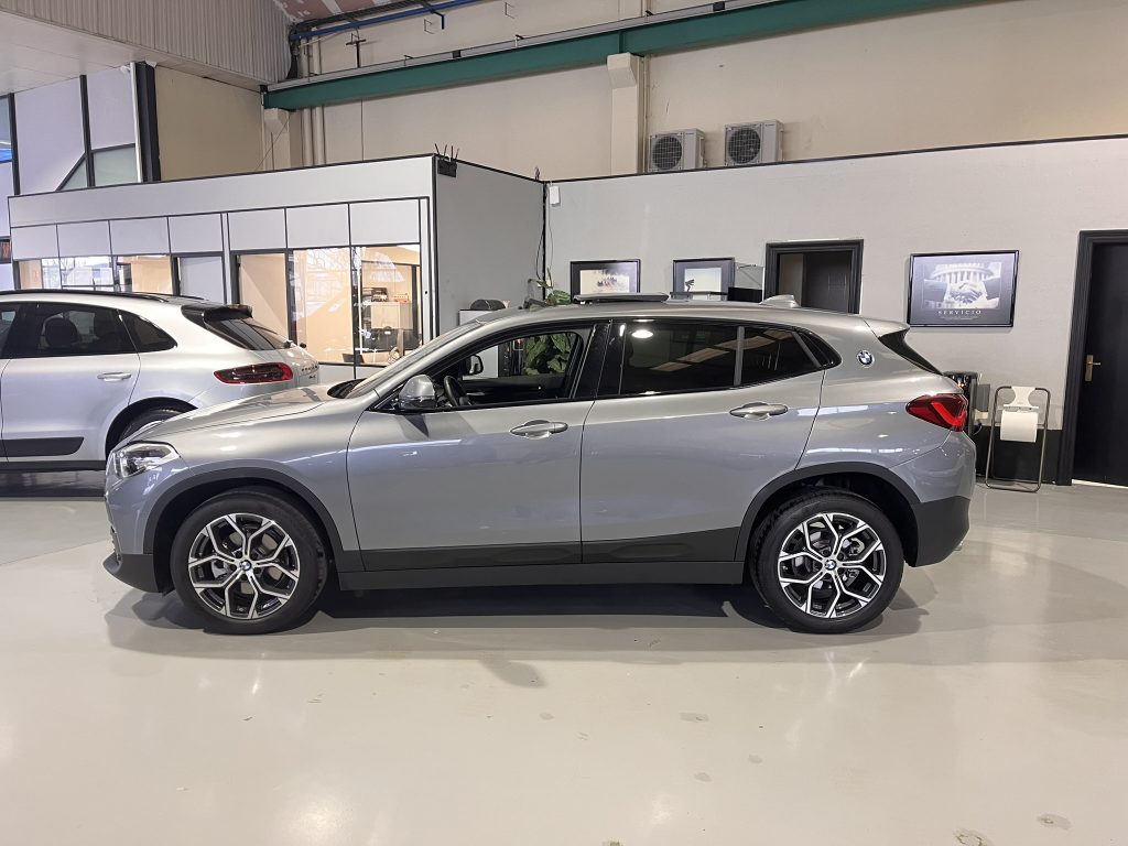 BMW X2 SDRIVE 1.8i 140CV 5P AUT TECHO + NAVEGADOR + PAQUETE DEPORTIVO + EXTRAS - foto 9