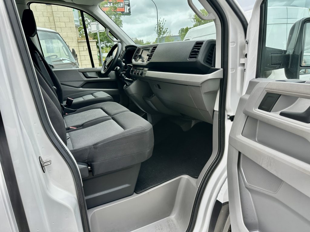 VW CRAFTER 2.0TDI BMT 140CV L4 FWD BOX 35RS C/C PAQUETERO 22M CUB 4,30 + PLATAFORMA DHOLL / CARGA UTIL 610 KG - foto 33