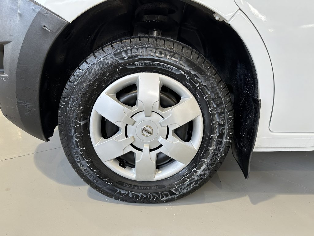 NISSAN INTERSTAR 2.3dCi 136CV FWD FURGON L2H2 10,8M COMFORT PLUS 35T / 1.400KG CARGA UTIL - foto 11