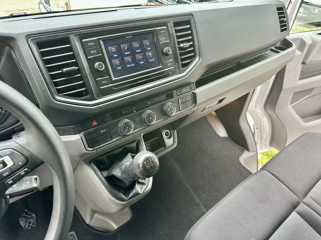VW CRAFTER 2.0TDI BMT 140CV L4 FWD BOX 35RS C/C PAQUETERO 22M CUB 4,30 + PLATAFORMA DHOLL / CARGA UTIL 610 KG - foto 39
