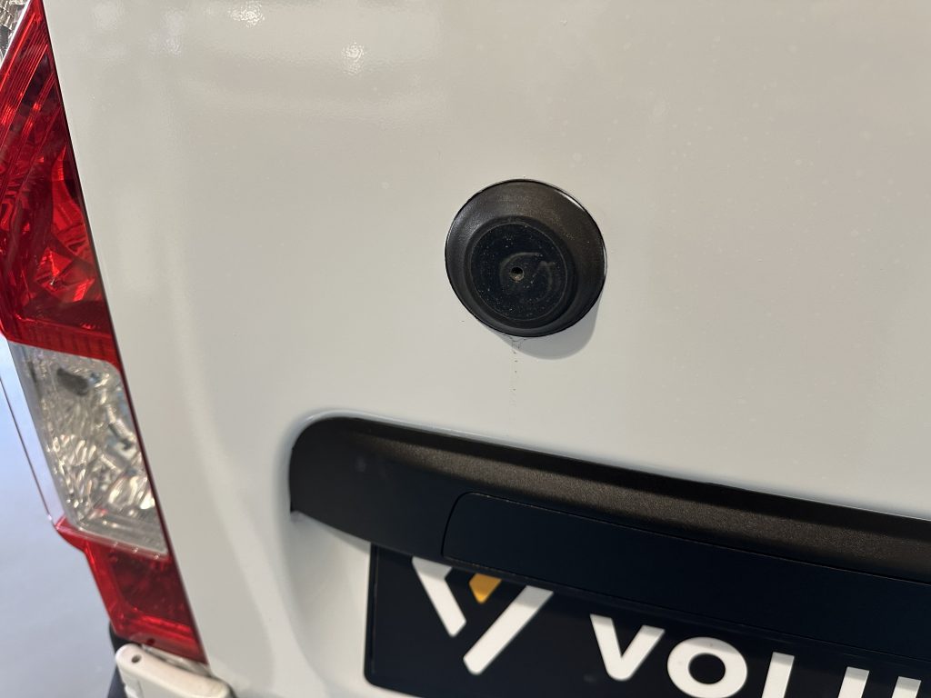 NISSAN INTERSTAR 2.3dCi 136CV FWD FURGON L2H2 10,8M COMFORT PLUS 35T / 1.400KG CARGA UTIL - foto 15