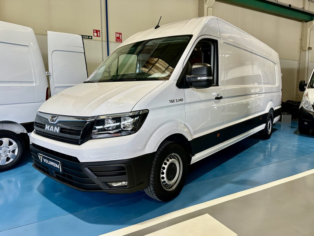 MAN TGE 3140 2.0TDI 140CV FWD FURGÓN L5H3 16.4m3 EXTRALARGA FULL EQUIPE + EXTRAS - foto 2
