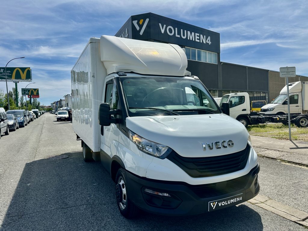 IVECO 35C16 2.3d 160CV M6 C/C DR 3.750MM RWD PAQUETERO 4,40 x 2,30 22M cub / CARGA UTIL 895 KG - foto 2