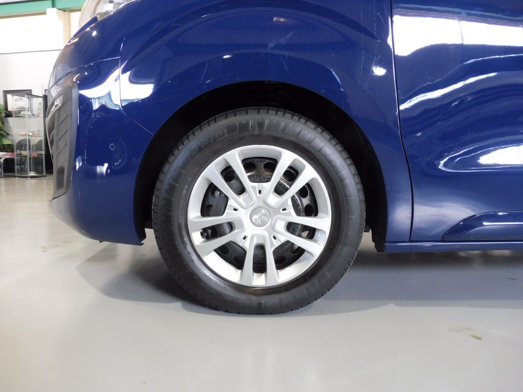 PEUGEOT TRAVELLER 1.6BLUEHDI 115CV STANDARD BUSINESS «BY TINKERVAN» + TECHO ELEVABLE - foto 5