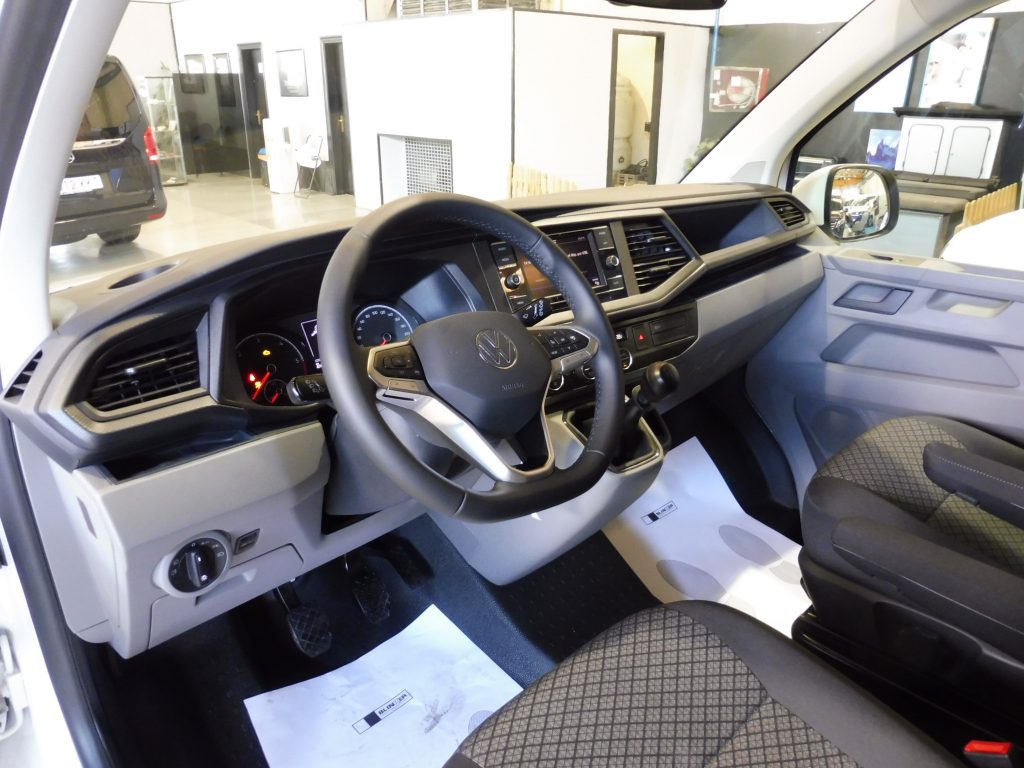 VOLKSWAGEN CARAVELLE T6.1 150CV ORIGIN «BY TINKERVAN» PACK VIVIENDA + TECHO – SEMINUEVA KM 0 - foto 21
