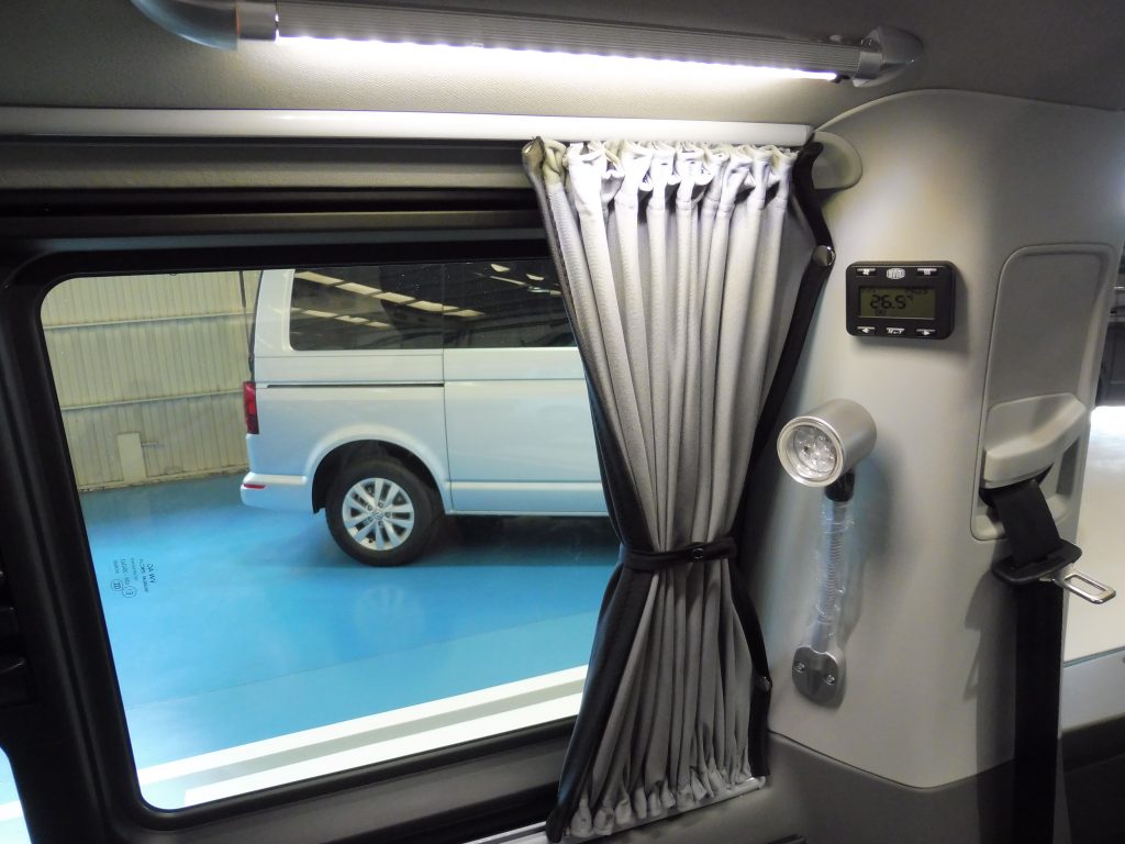VOLKSWAGEN CARAVELLE T6.1 150CV ORIGIN «BY TINKERVAN» PACK VIVIENDA + TECHO – SEMINUEVA KM 0 - foto 6