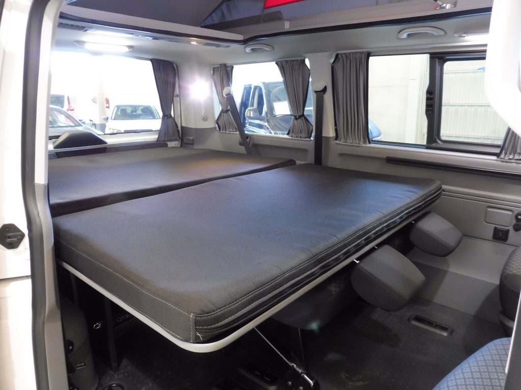 VOLKSWAGEN CARAVELLE T6.1 150CV ORIGIN «BY TINKERVAN» PACK VIVIENDA + TECHO – SEMINUEVA KM 0 - foto 9