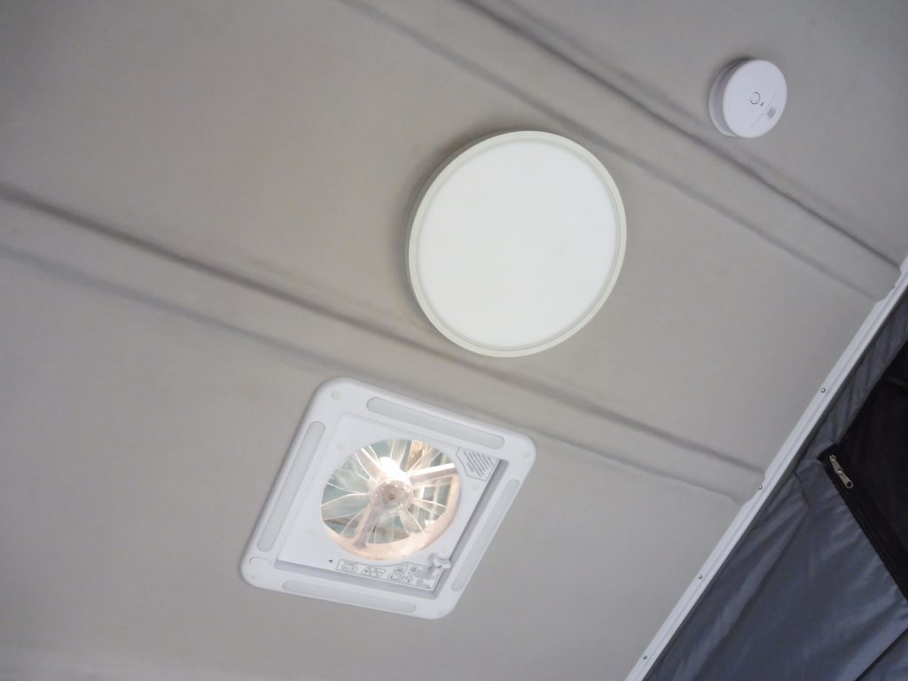 CELULA VIVIENDA DESMONTABLE PARA PICK UP PARA HASTA 4 PERSONAS – NUEVA A ESTRENAR - foto 8
