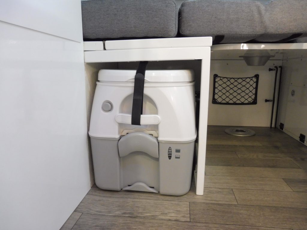 CELULA VIVIENDA DESMONTABLE PARA PICK UP PARA HASTA 4 PERSONAS – NUEVA A ESTRENAR - foto 15