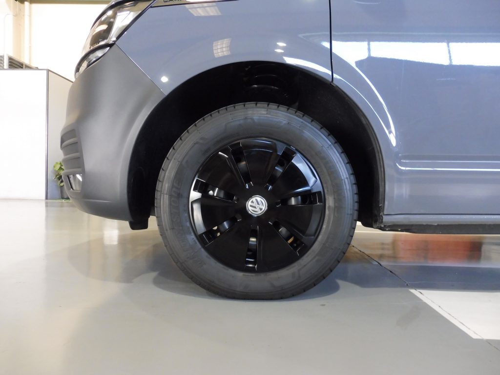 VOLKSWAGEN CARAVELLE T6.1 150CV ORIGIN «BY TINKERVAN» PACK VIVIENDA + TECHO – NUEVA A ESTRENAR - foto 4
