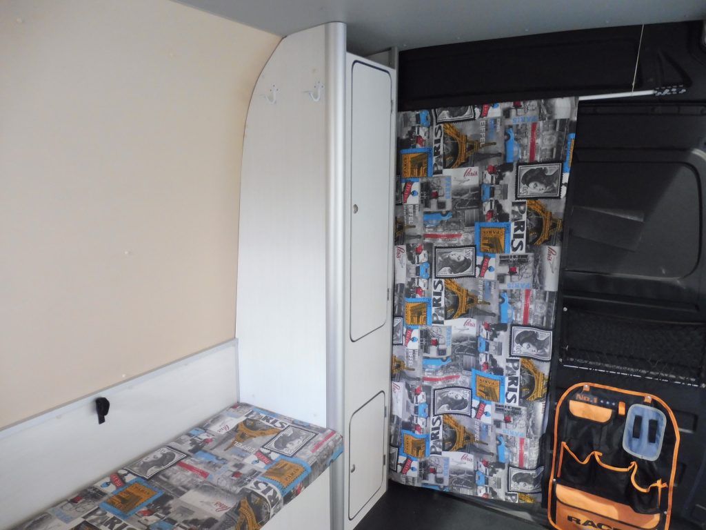 VOLKSWAGEN CRAFTER 2.0TDI 136CV FURGÓN MEDIO ELEVADO VIVIENDA + EXTRAS - foto 6