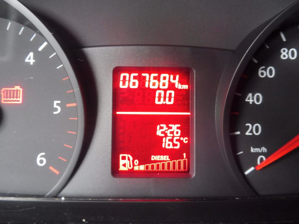 VOLKSWAGEN CRAFTER 2.0TDI 136CV FURGÓN MEDIO ELEVADO VIVIENDA + EXTRAS - foto 15