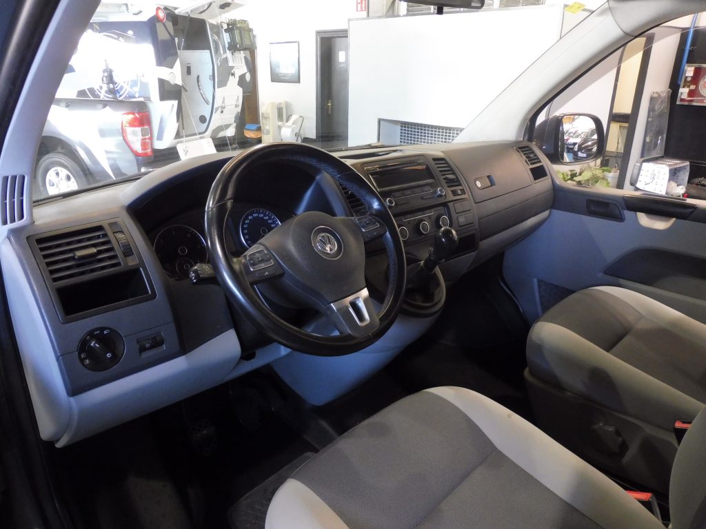 VOLKSWAGEN TRANSPORTER PRO T5 2.0TDI 114CV BYTINKERVAN + TECHO + MODULO COCINA - foto 8