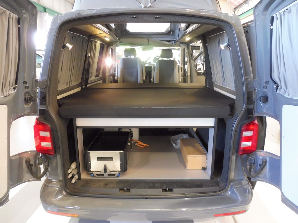VOLKSWAGEN TRANSPORTER PRO T5 2.0TDI 114CV BYTINKERVAN + TECHO + MODULO COCINA - foto 26
