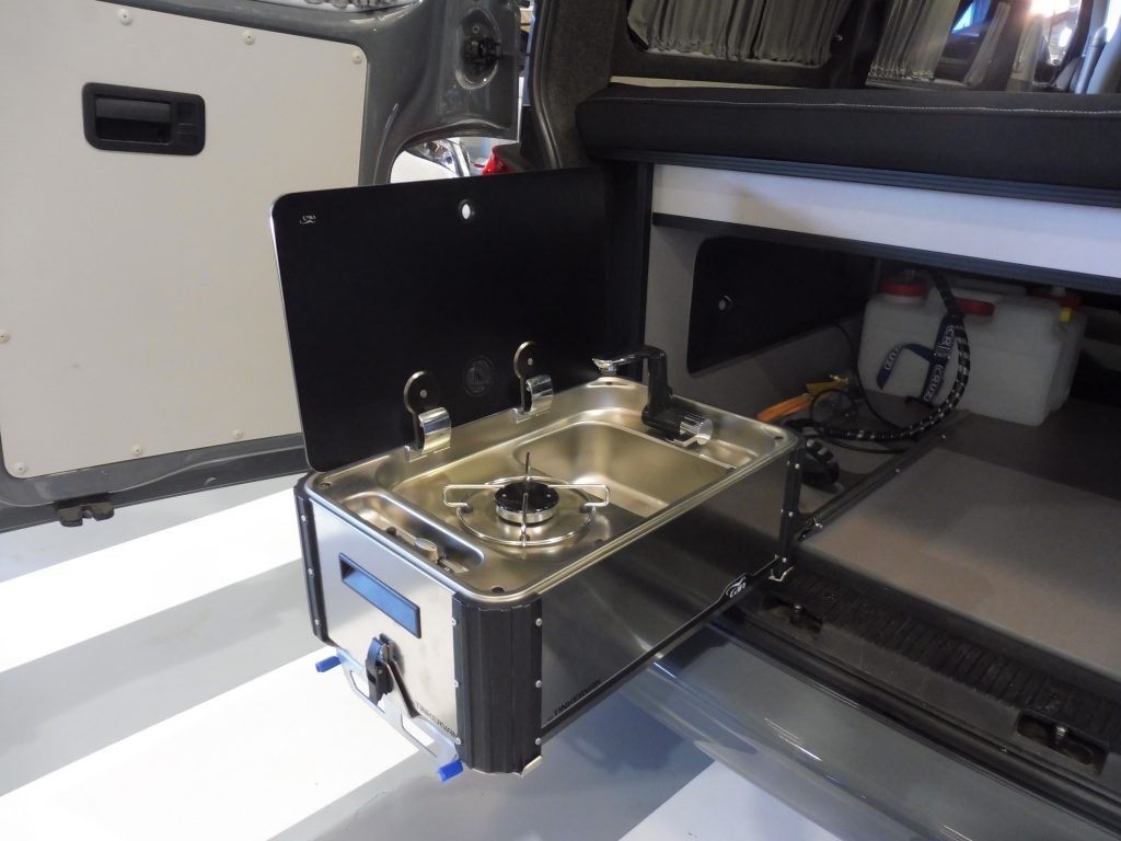 VOLKSWAGEN TRANSPORTER PRO T5 2.0TDI 114CV BYTINKERVAN + TECHO + MODULO COCINA - foto 13